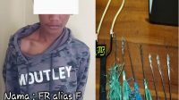 8D9386EE-8FF9-44A6-837B-548AE15D54EC
